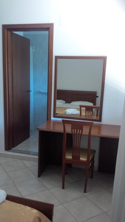 Del Riccio Hotel Martirano Номер фото